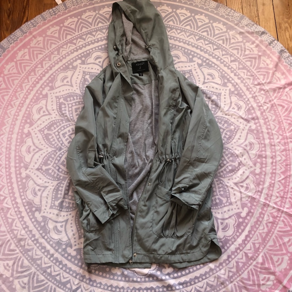 Light olive jacket🌼